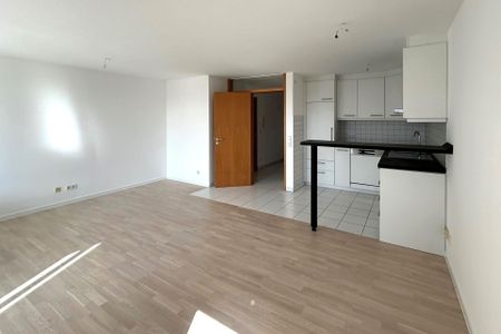 Renovierte 2,5-Zimmer-Wohnung mit Balkon - Photo 5