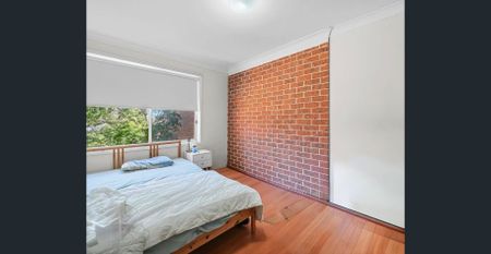 Perfect Family Home in the Heart of Glenfield - Photo 5