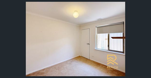 Perfect balance of modern living and low-maintenance lifestyle. - Photo 1