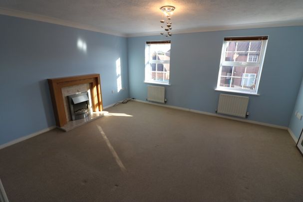 9 Loxley Way - Photo 1