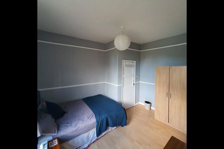 Room in a Shared House, Ashmead Road, SE8 - Photo 4