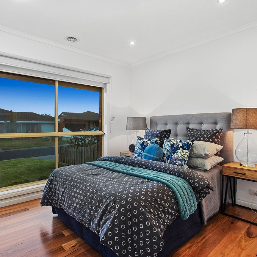 14 Armstrong Close, Keilor East VIC 3033 - Photo 1