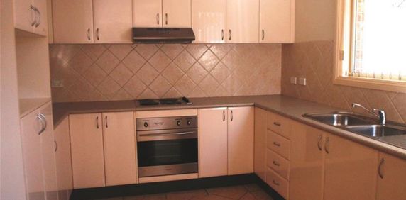 LOVELY LOCATION. - Photo 2