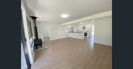 Renovated cottage with separate granny flat - walk to the lake - Photo 5