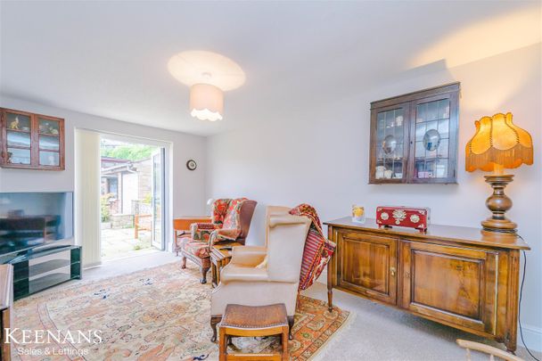 Western Court, Bacup - Photo 1