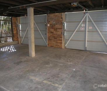 Renovated, Roomy & Ready - Family Living in the Heart of Coorparoo! - Photo 5