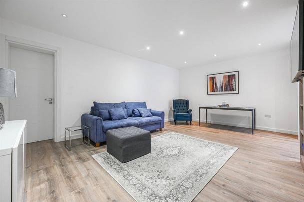 2 Bed Flat, Hoop Lane, NW11 - Photo 1