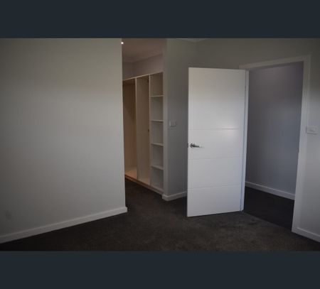 1 Heath Street, Goulburn, NSW 2580 - Photo 2
