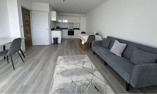 The Ring, Bracknell, RG12 - Photo 1