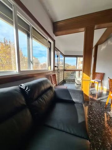 Gran Vía de Fernando el Católico, Valencia, Valencian Community 46008 - Photo 3