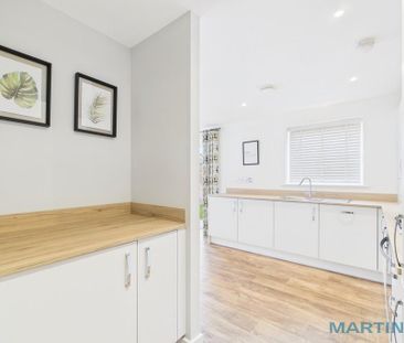 3 bedroom semi-detached house to rent - Photo 2