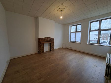 5 Bed Maisonette, Aylmer Parade, N2 - Photo 4