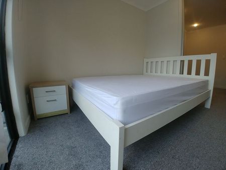 1st Week Rent FREE* - fully furnished studio - Photo 5