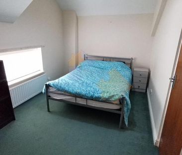 4 bedroom semi-detached house to rent - Photo 3