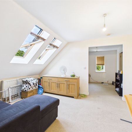 1 bedroom Flat in Haydon Place, Farnborough - Photo 4