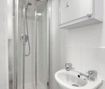 8 bedroom flat share to rent - Photo 6