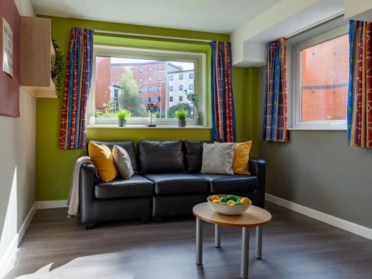 Premium Plus Ensuite - Photo 1