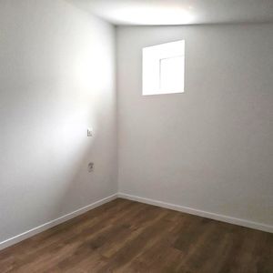 Location Appartement 2 pièces 51m² TOURNON SUR RHONE 07300 - Photo 2