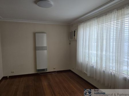 Close To The Market - Photo 4