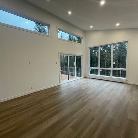 Lumineuse Maison à Louer au Lac Supérieur - Photo 4