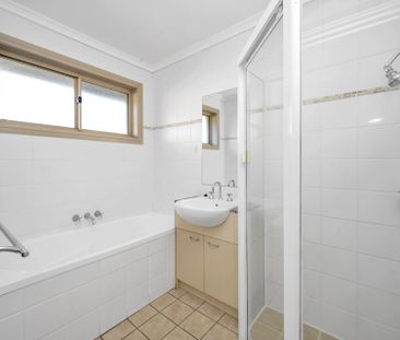 28 Bluestone Gardens, Jerrabomberra - Photo 1