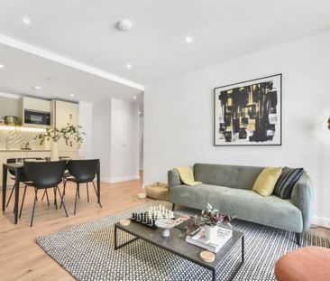 161 Evelyn Street Deptford SE8 - Photo 1