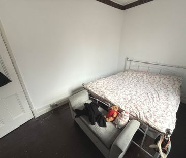 Brunswick Hill, Reading - Photo 4