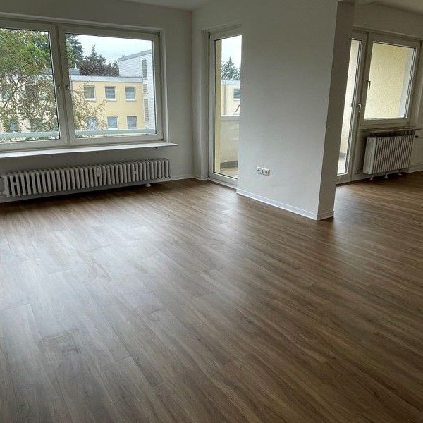 Attraktiv! Sanierte 3 bzw. 2-Zimmerwohnung - Foto 1