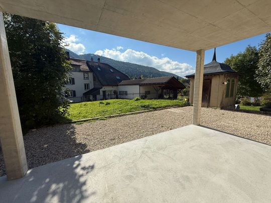 Sonvilier, magnifique appartement de 2.5 pièces au rez avec balcon - Photo 1