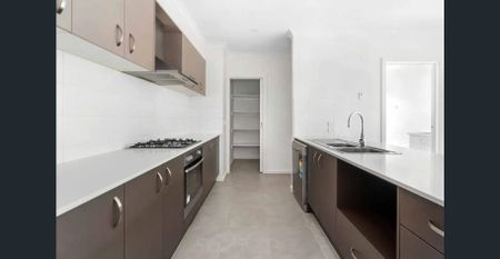 Fabulous Family Home - Photo 3