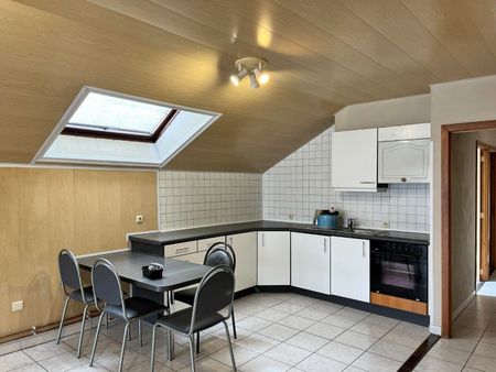 Ruim appartement met 2 slaapkamers en autostaanplaats te Leke - Foto 3