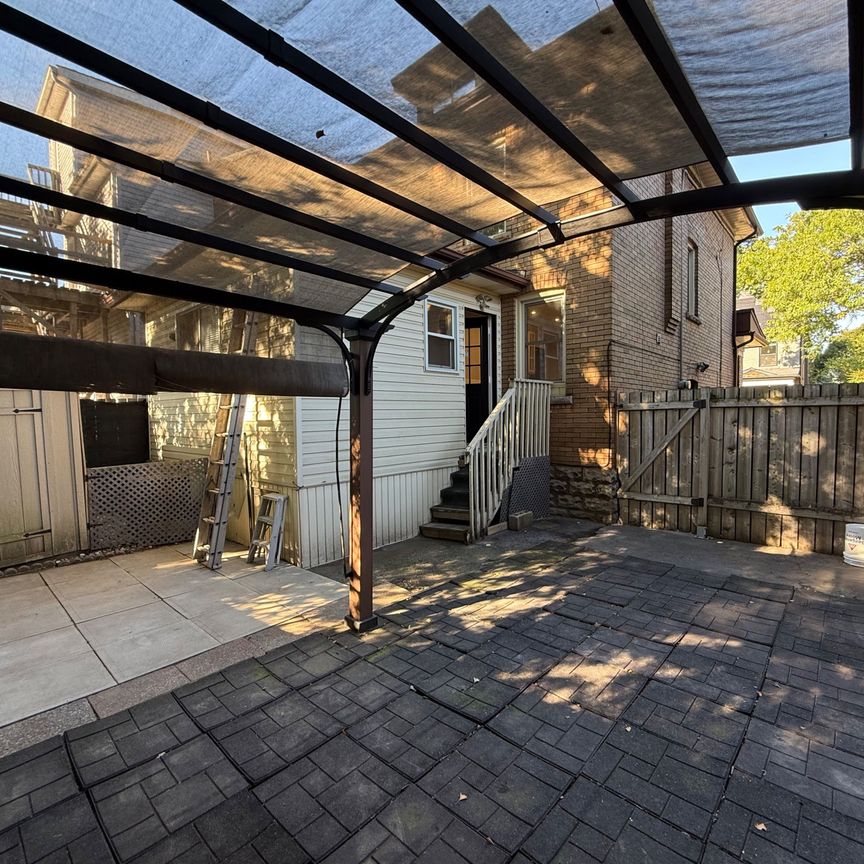 For Lease - 203 Fairleigh Avenue, Hamilton, Ontario - Photo 1