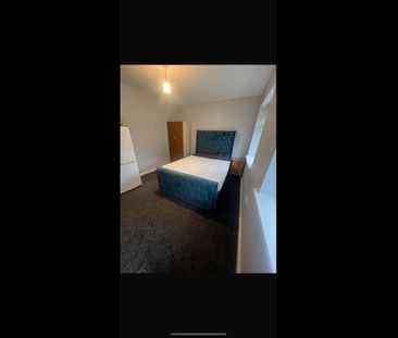 Room in a Shared House, Latelow Road, B33 - Photo 2