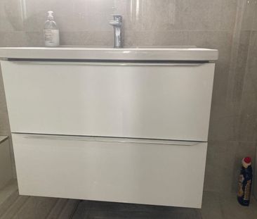 Room in a Shared House, Ilford, IG1 - Photo 3