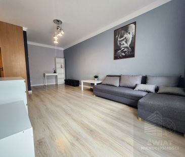 Duża kawalerka z balkonem - Ks. Pomorskich - Zdjęcie 3