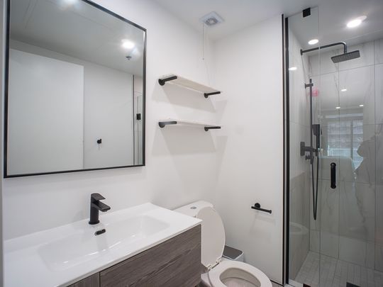 For Lease - 375 King Street Unit# 902, Toronto, Ontario - Photo 1