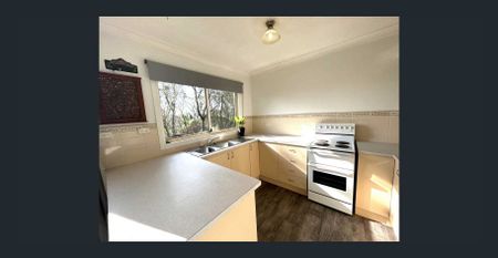 First open home Wednesday 3.30 - 3.45 and Thursday 1.00 - 1.15 - Photo 2