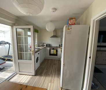 2 bedroom terraced house to rent - Photo 5