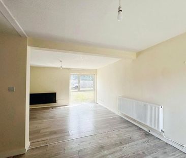 Redwood Lane, Lakenheath - Photo 5