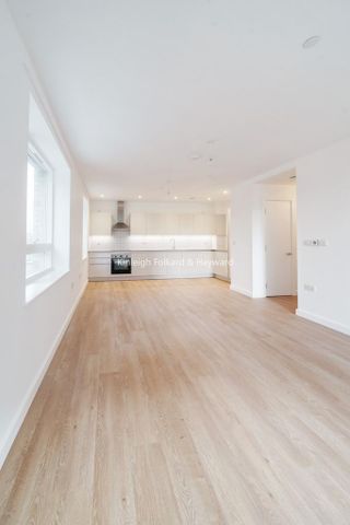 3 bedroom flat to rent - Photo 5