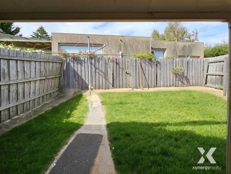 “Cozy 2-bedroom unit in Werribee!” - Photo 5