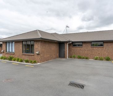 Two-bedroom Home In Hamilton East - Photo 6