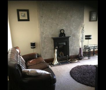 4 Bed Terraced House, Broomfield Road, CV5 - Photo 2
