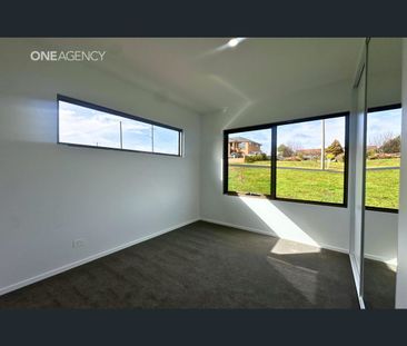 186 Parker Street, Devonport, Tas 7310 - Photo 2