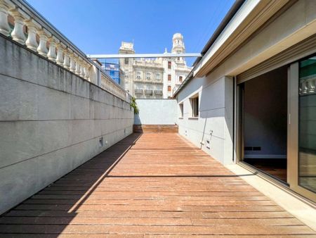2 room luxury penthouse for rent in Valencia - Photo 3