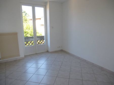 Location appartement 4 pièces 84.5 m² à Aubenas (07200) - Photo 2