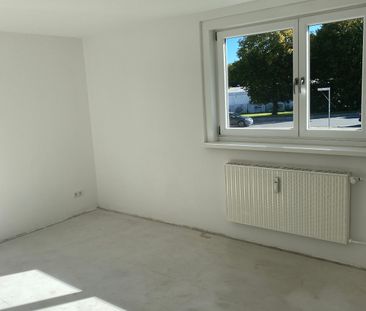 Modernes Badezimmer mit bodengleicher Dusche // EG links - Foto 1