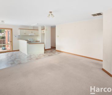 Townhouse close to CBD - Photo 2