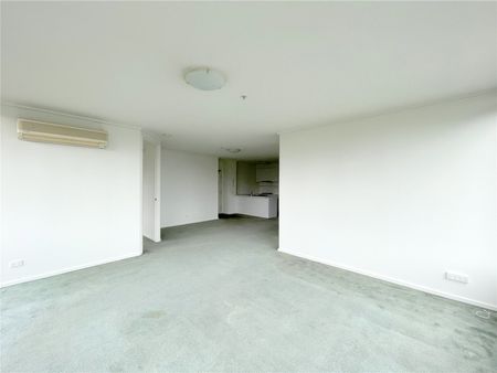 49/99 Whiteman Street - Photo 4