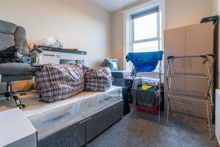 4 bedroom terraced house to rent - Photo 4